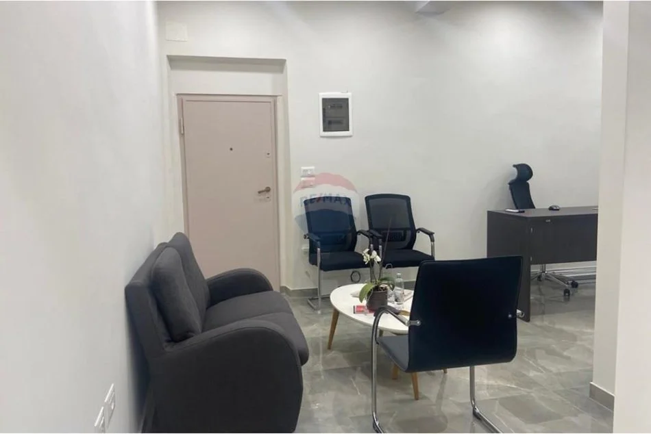 Tirane, shitet dyqan Kati 1, 67 m² 490.000 € (Rruga Sulejman Delvina)