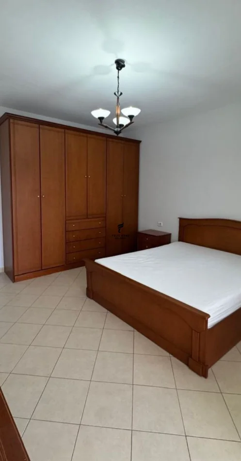 Tirana, affitto appartamento 1+1 Piano 5, 65 m² 500 € (DON BOSKO)