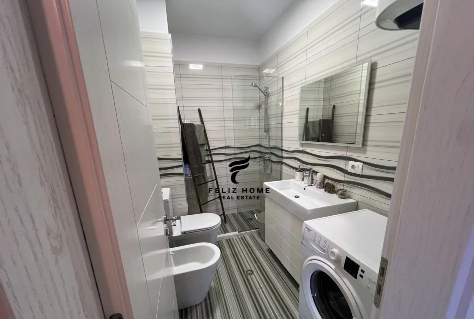 Tirane, affitto appartamento 2+1+Balcone Piano 4, 100 m² 700 € (ZOOLOGICO)