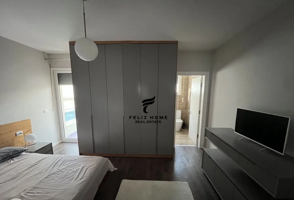Tirane, affitto appartamento 2+1+Balcone Piano 4, 100 m² 700 € (ZOOLOGICO)