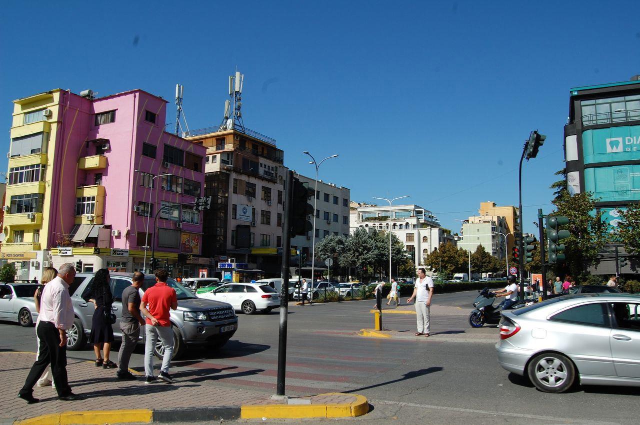 DYQAN ME QERA 35 M2 21 DHJETORI 2.600 EURO