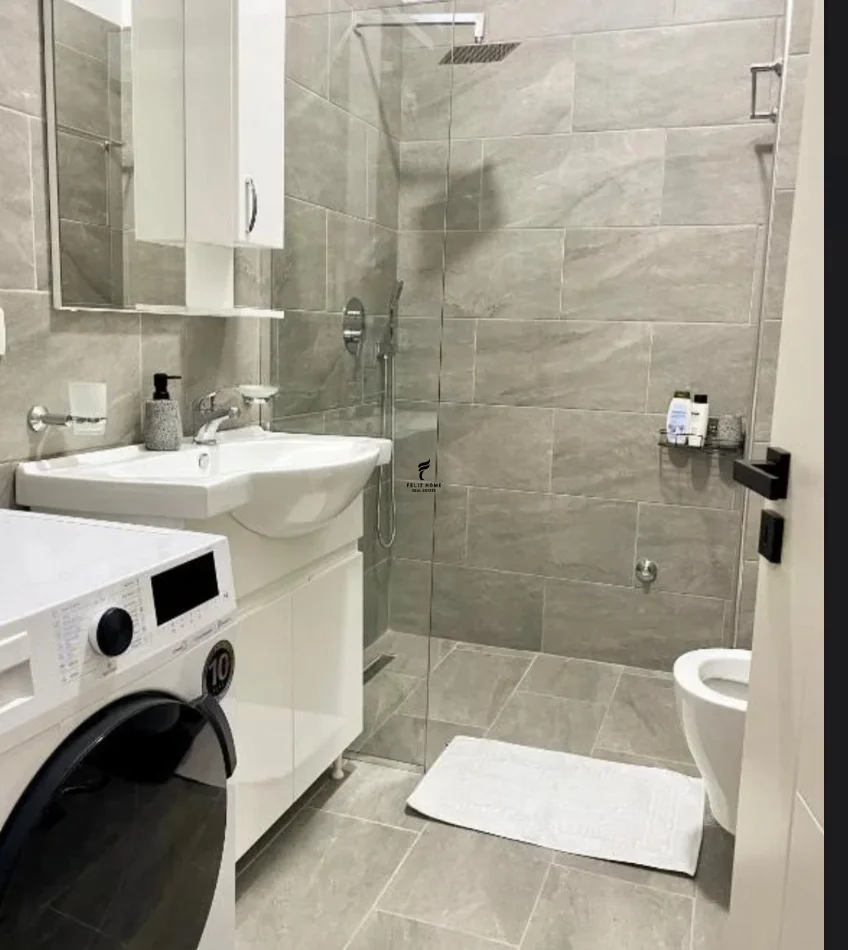 Tirane, affitto appartamento 1+1 Piano 2, 65 m² 650 € (21 DICEMBRE)