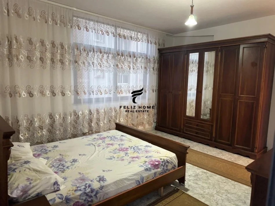 Tirano, affitto appartamento 2+1 Piano 4, 95 m² 600 € (VIA FERIT XHAJKO)