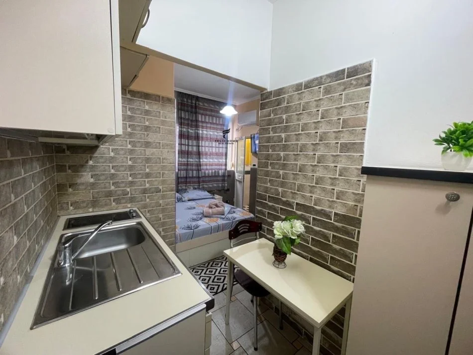 Tirane, affitto appartamento al secondo piano, 40 m², 370 € (5 MAGGIO)