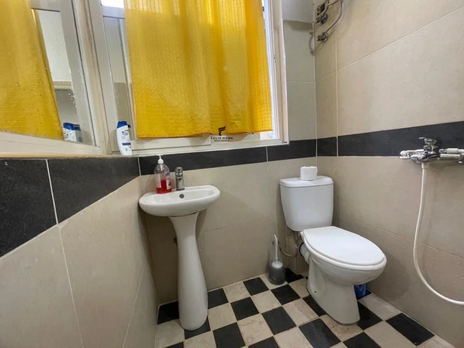 Tirane, affitto appartamento al secondo piano, 40 m², 370 € (5 MAGGIO)
