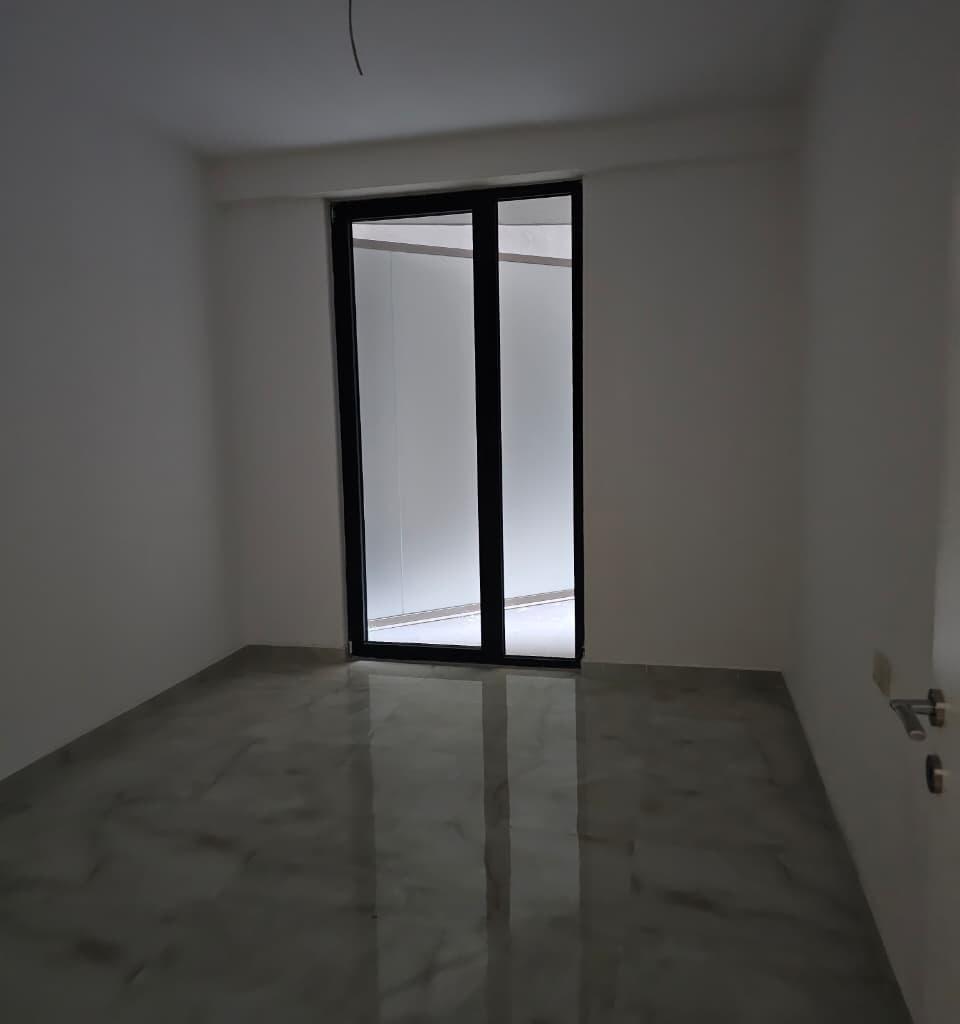 🏢 Affittasi ambiente ufficio – Rr. Mine Peza, Tirana ✨