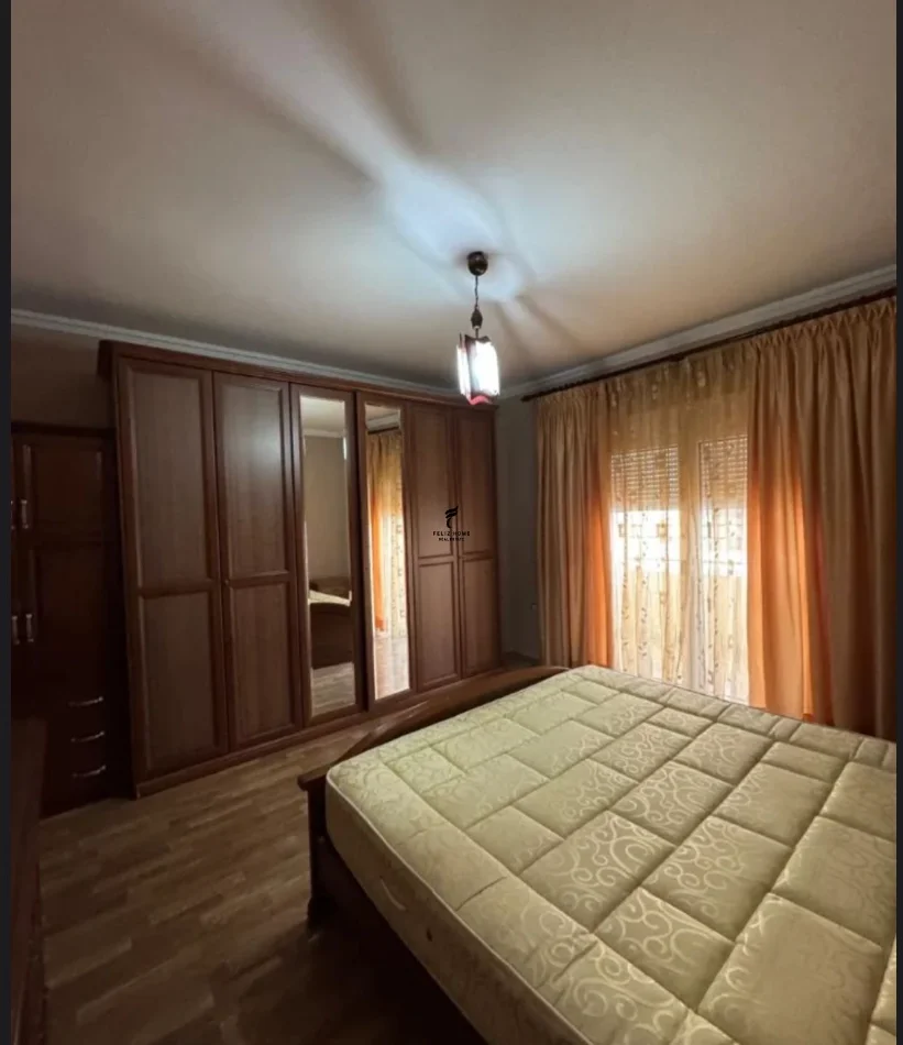 Tirana, affitto appartamento 1+1 al piano 8, 65 m², 600 € (Piazza Willson)