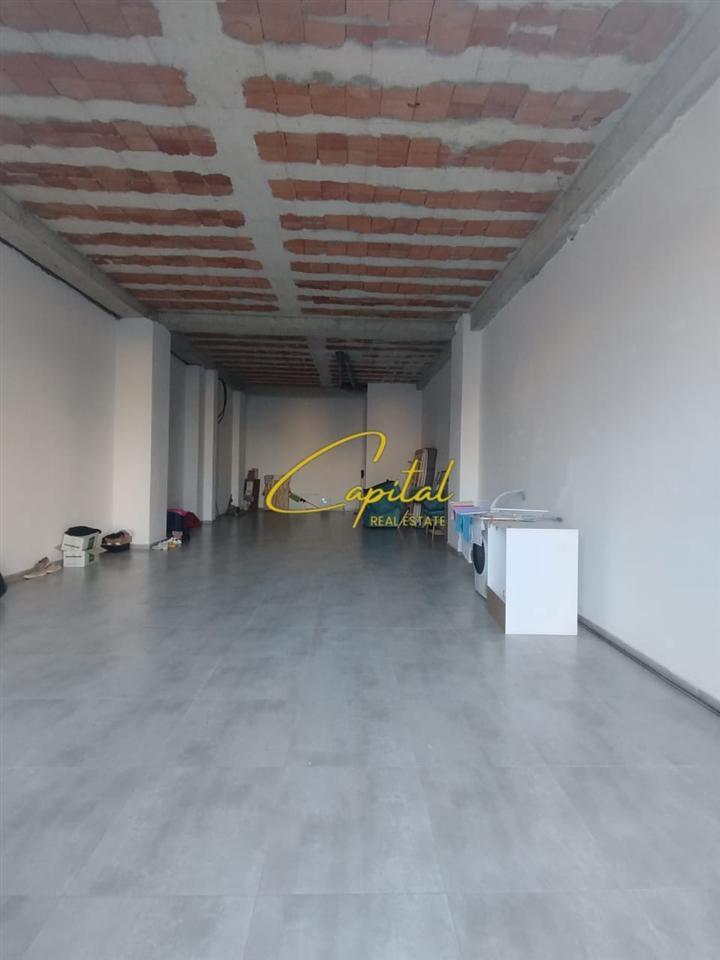 AMBIENT BIZNESI ME QERA 100 M2 ISH STACIONI TRENIT 1000