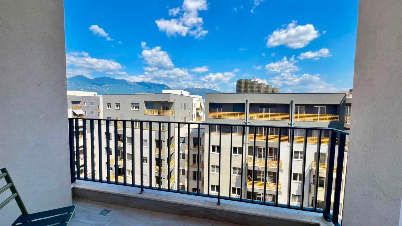 🏠Me Qera : 1+1 📍Aura Complex - 55,000Leke/Muaj