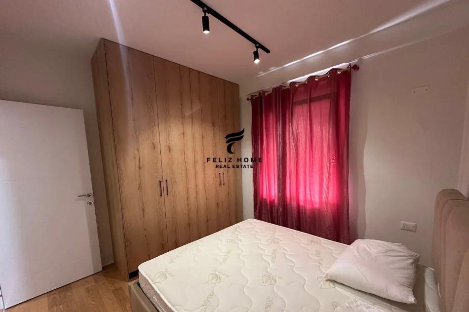Tirane, affitto appartamento 1+1 Piano 3, 70 m² 550 € (VENDITE)