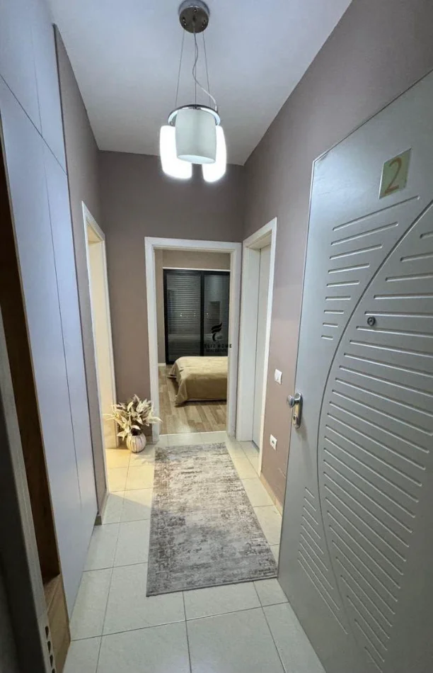 Tirane, affitto appartamento 2+1 Piano 1, 70 m² 1.200 € (ASTIR)