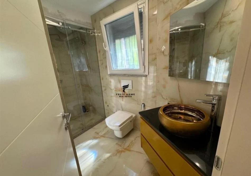Tirana, affitto appartamento 2+1 Piano 1, 130 m² 80.000 LEKE (LIQUIDO DI TETTO)