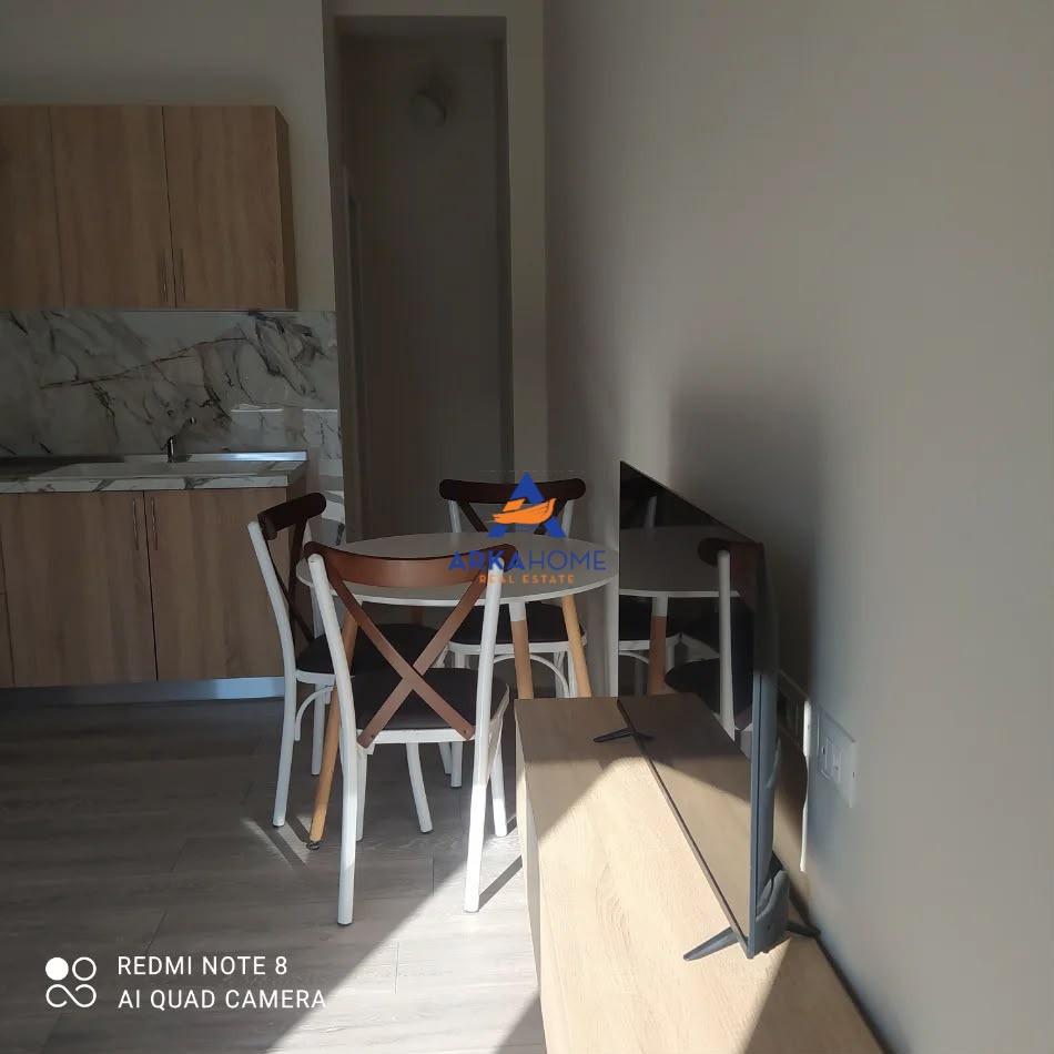 JEPET APARTAMENT 1+1 ME QERA "SHKOZE" 350 EURO