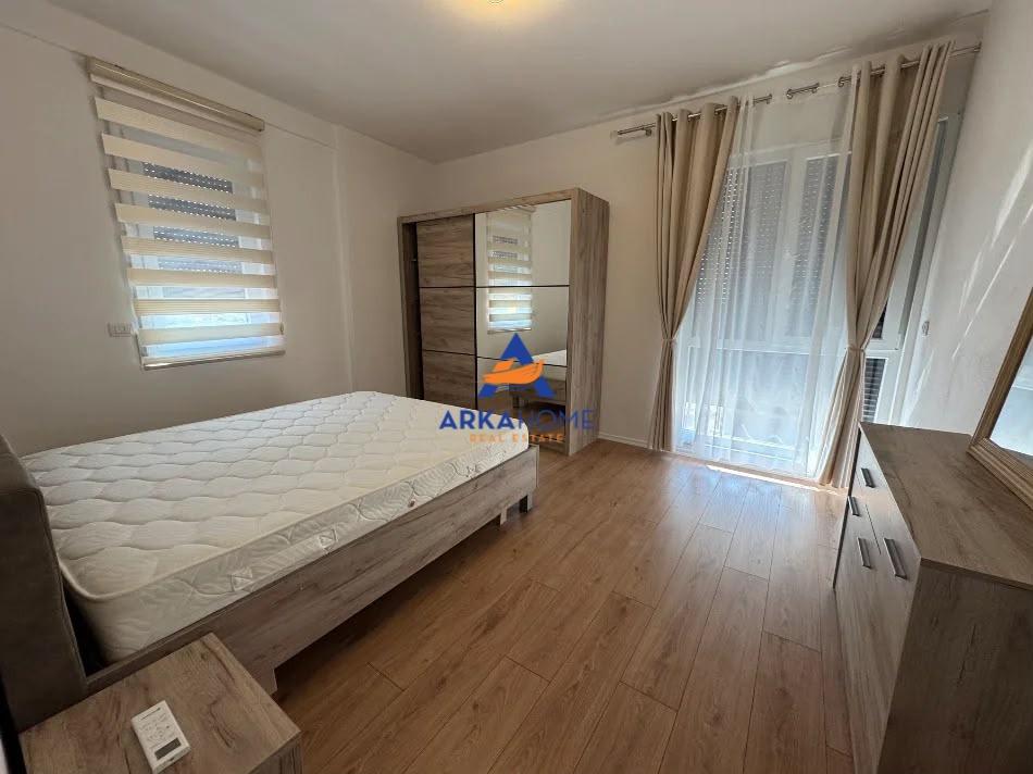 Appartamento 2+1 in affitto con cortile "Paskuqan" 50.000 LEKE