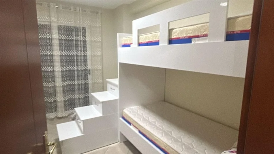 Tirane, affitto appartamento 2+1 Piano 7, 110 m² 550 € (ASTIR)