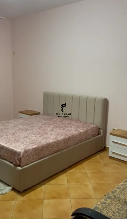 Tirane, affitto appartamento 1+1 Piano 3, 70 m² 400 € (IN VENDITA)