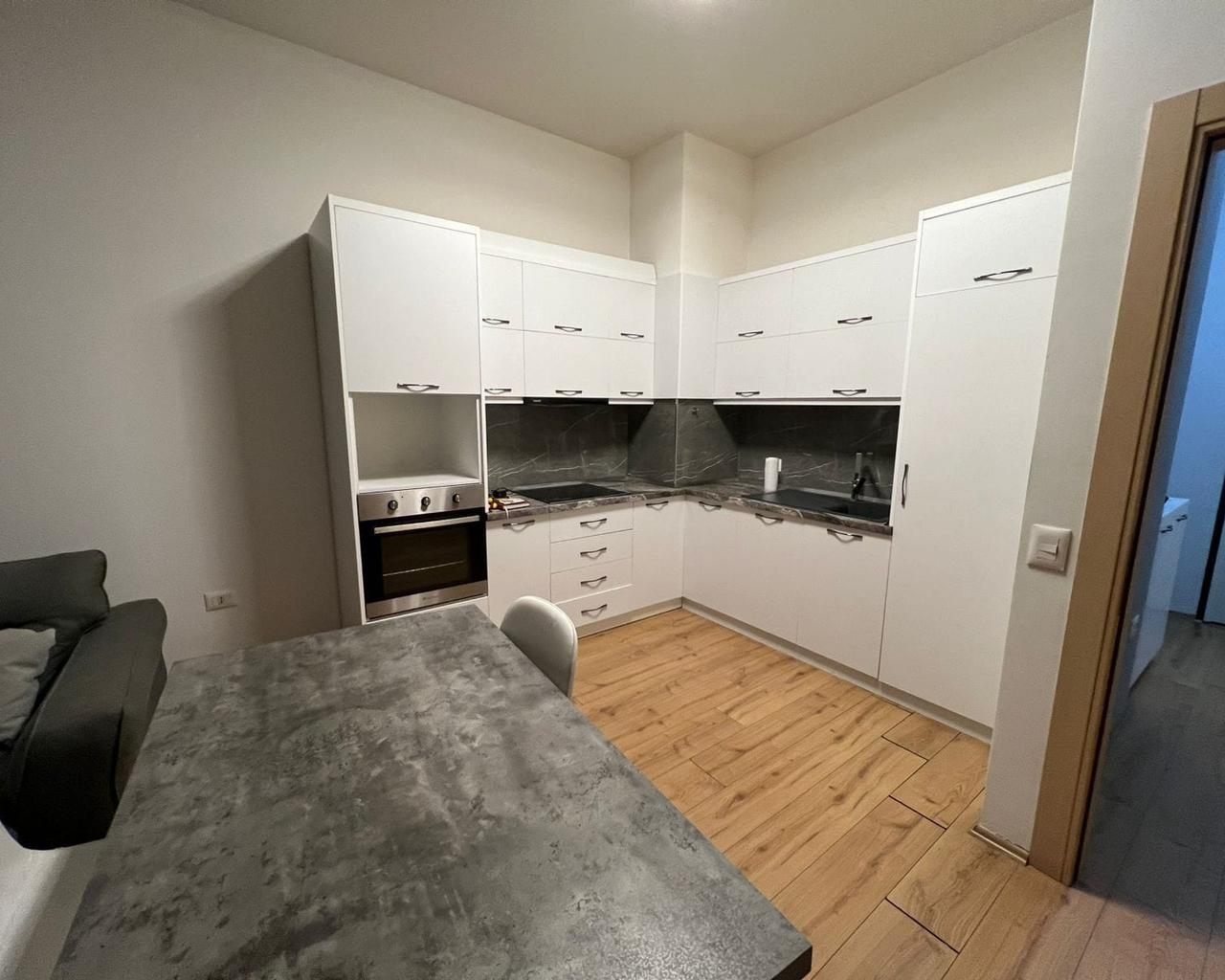 One-Bedroom Apartment for Rent at Square 21 (ID B2101455) Tirana