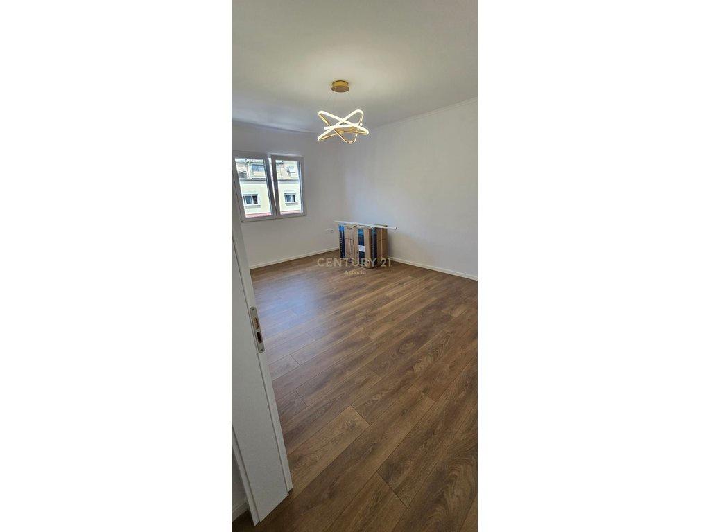 APARTAMENT 1+1 PER SHITJE ,RRUGA E KAVAJES