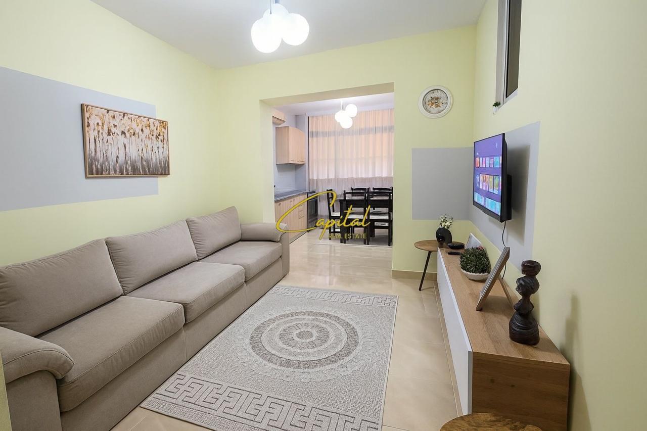 APARTAMENT ME QIRA 2+1 QENDER 65.000 LEKE