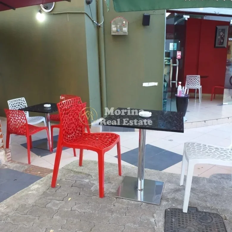 Tirano, locale commerciale in vendita al piano 1, 40 m², 130.000 € (Via Dibra)