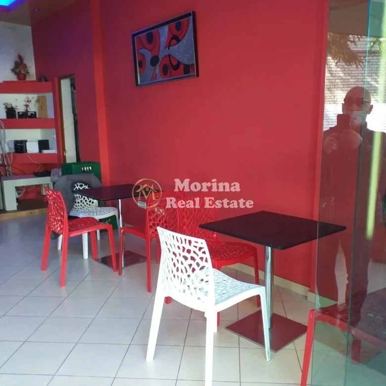 Tirano, locale commerciale in vendita al piano 1, 40 m², 130.000 € (Via Dibra)