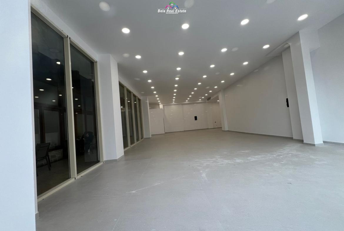 Dyqan Me Qera Prane Kompleksit Delijorgji (ID BD21791) Tiran
