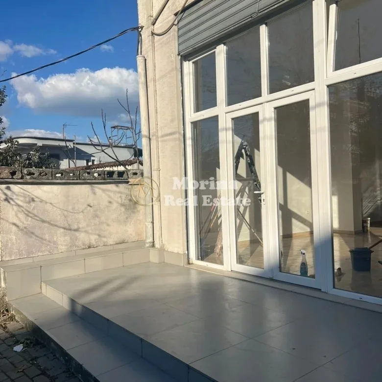 Tirane, Business Premises for Sale, 1st Floor, 67 m², €120,000 (Yzberisht)