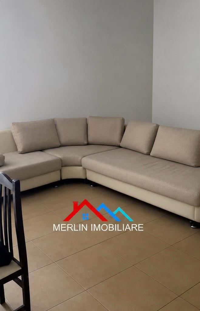 SHITET APARTAMENT 2+1 NE SHENGJIN ME PAMJE NGA DETI.