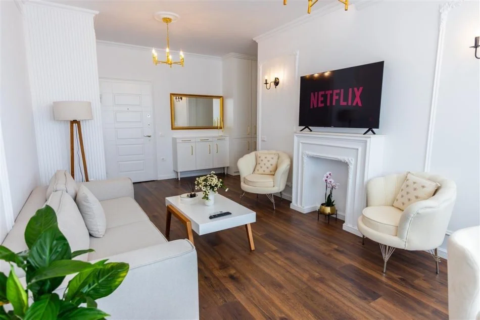 Tirane, jepet me qera apartament 1+1 Kati 9, 65 m² 600 € (ASTIR)