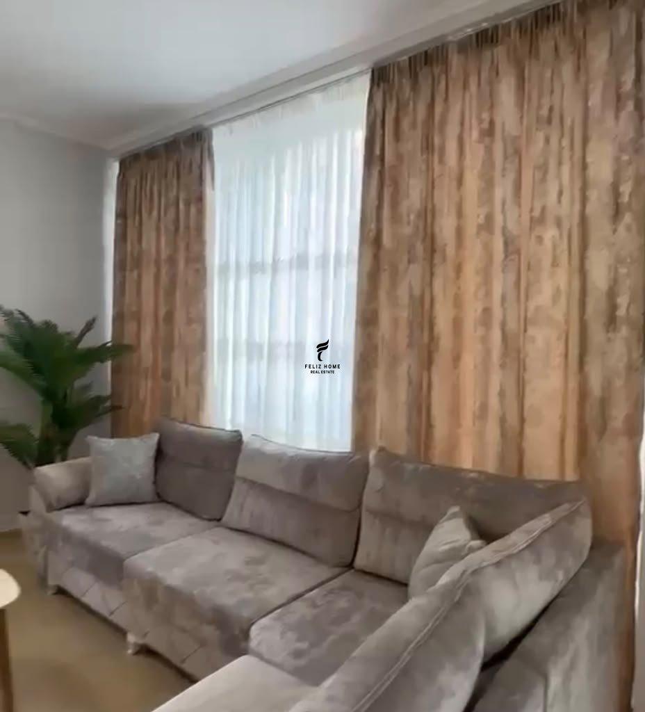 APARTAMENT ME QERA 2+1 STACIONI TRENIT 1.500 EURO FH-84428