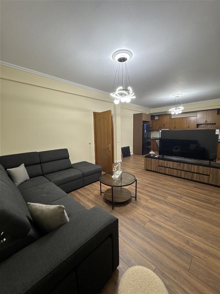 APARTAMENT ME QERA 2+1 KODRA E PRIFTIT 60.000 LEKE