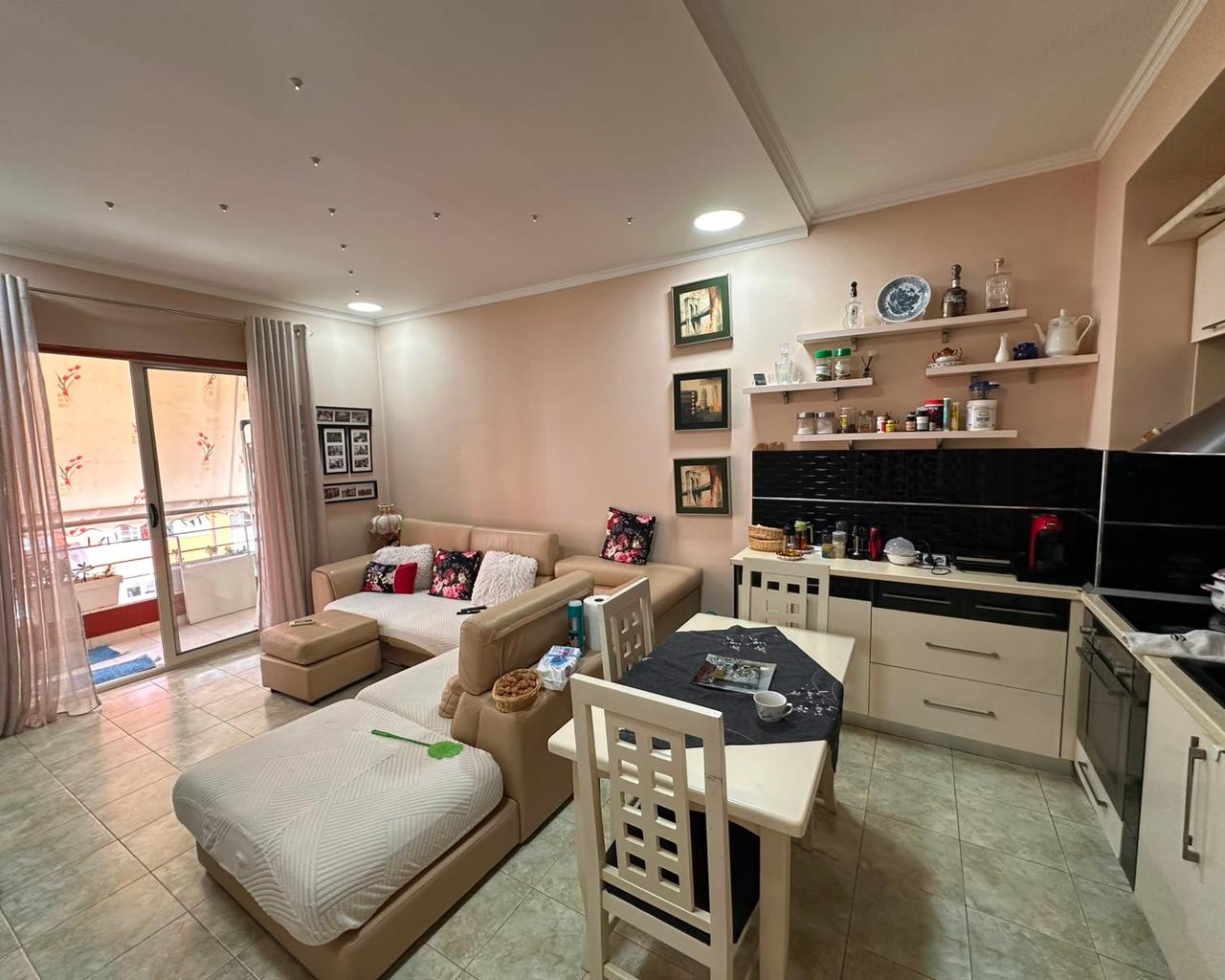 🏡 Super Apartament 3+1+2 për Shitje – Yzberisht