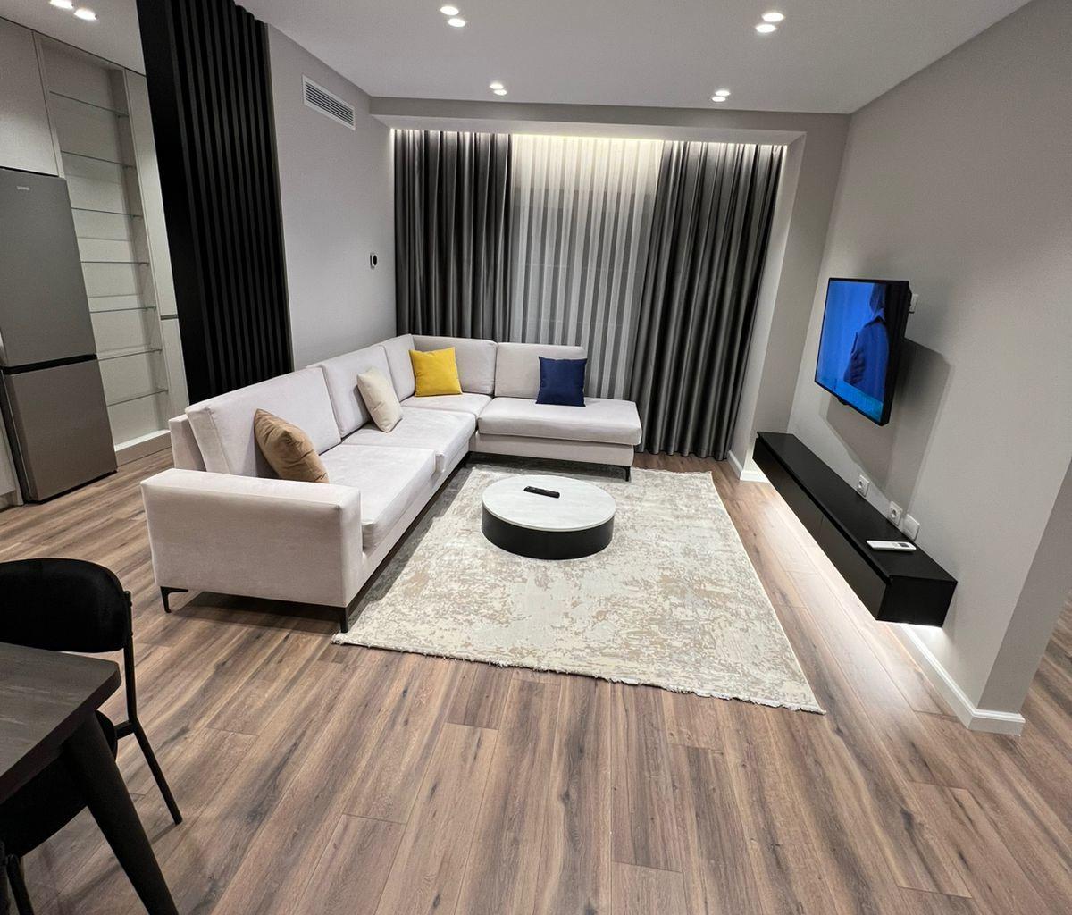 APARTAMENT ME QERA 2+1 FUSHA E AVIACIONIT 70.000 LEKE