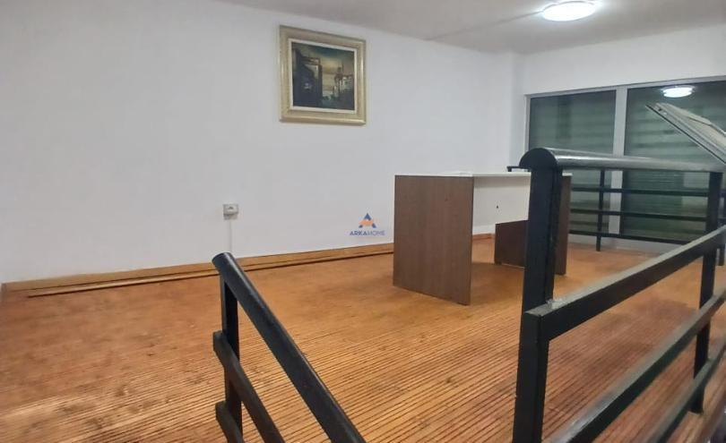 JEPET ME QERA AMBIENT BIZNESI 21M2 "RRUGA SIRI KODRA,ISH PUN