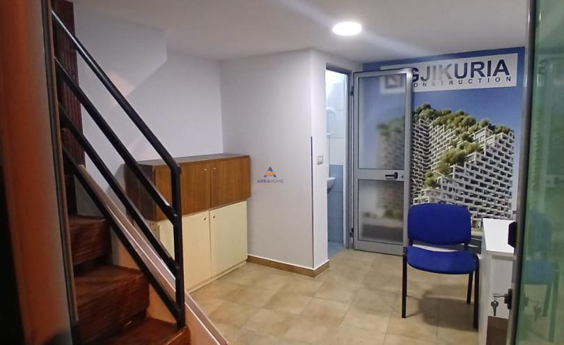 JEPET ME QERA AMBIENT BIZNESI 21M2 "RRUGA SIRI KODRA,ISH PUN