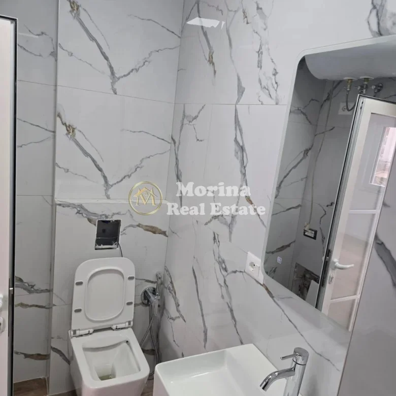 Tirane, vendesi appartamento 1+1 Piano 4, 40 m² 122.000 € (Piazza Nuova)