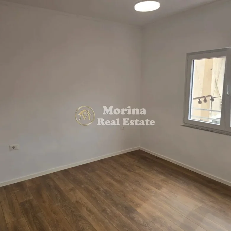 Tirane, vendesi appartamento 1+1 Piano 4, 40 m² 122.000 € (Piazza Nuova)