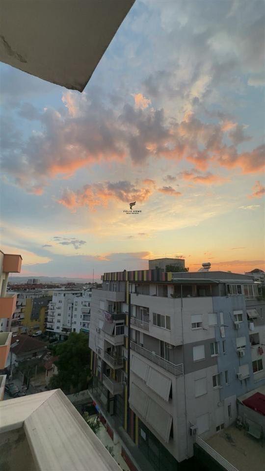 SHITET APARTAMENT 2+12+2 FRESK 120.000 EURO