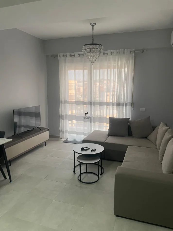 Tirane, jepet me qera apartament 2+1 Kati 7, 110 m² 700 € (BRRYLI)