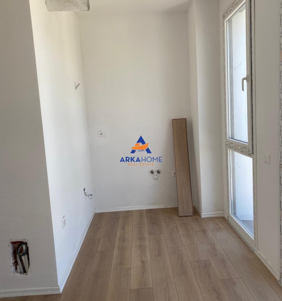 SHITET APPARTAMENTO 1+1 "BULEVARDI I RI" 150000 EURO