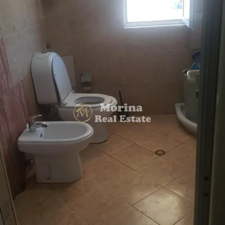 Tirane, vendesi appartamento 2+1 Piano 4, 86 m² 150.000 € (Laprake)
