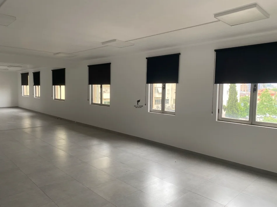 Tirane, locale commerciale in affitto, 2.000 m², 14.000 € (DELIJORGJI)