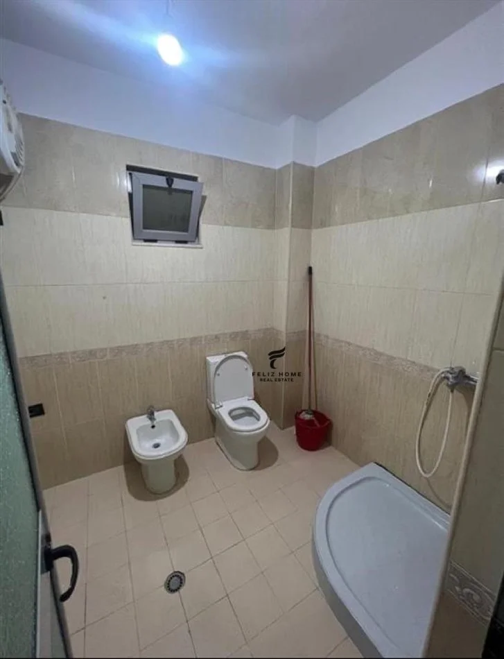 Tirane, jepet me qera apartament 2+1+Ballkon Kati 3, 90 m² 500 € (ASTIR)