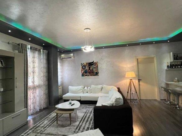 SHITET APARTAMENT 2+1+2 RRUGA E KAVAJES 290.000 EURO FH-6909