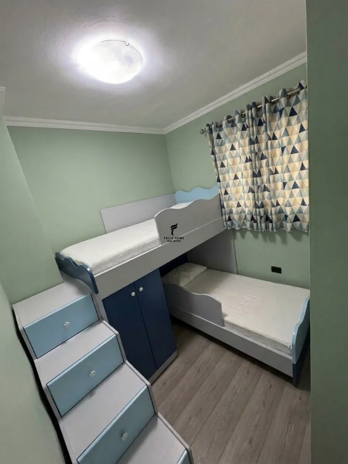 Tirane, Apartment for Rent 3+1, 6th Floor, 125 m², €1,200 (RRUGA E KAVAJES)
