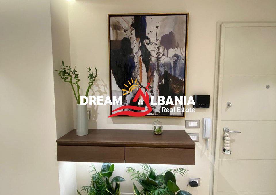Shitet Apartament 3+1+2 luksoz Fresk ID(4131508)
