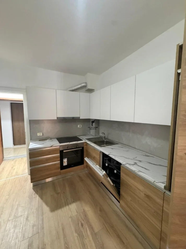 Tirane, jepet me qera apartament 2+1 Kati 2, 72 m² 550 € (5 MAJI)