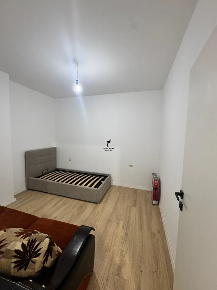 Tirane, affitto appartamento 2+1 Piano 2, 72 m² 550 € (5 MAGGIO)