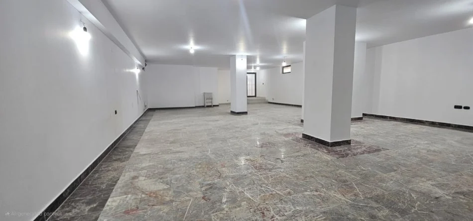 Tirane, affitto negozio Piano 0, 200 m² 3.000 € (BLLOK)