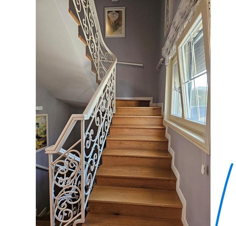 Vendesi Villa di 3 piani, Lunder, Tirana